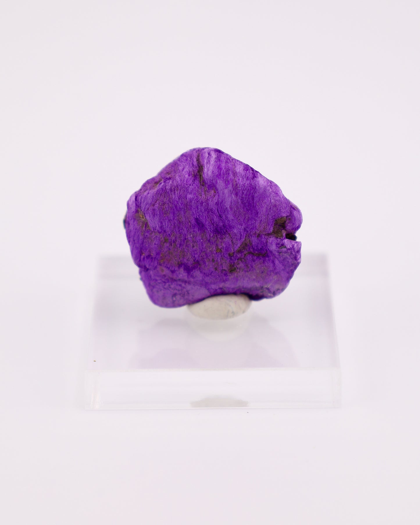 Fibrous Sugilite